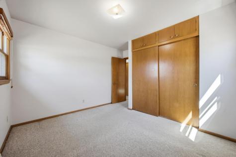 526 Birch Lane S Moorhead MN 56560
