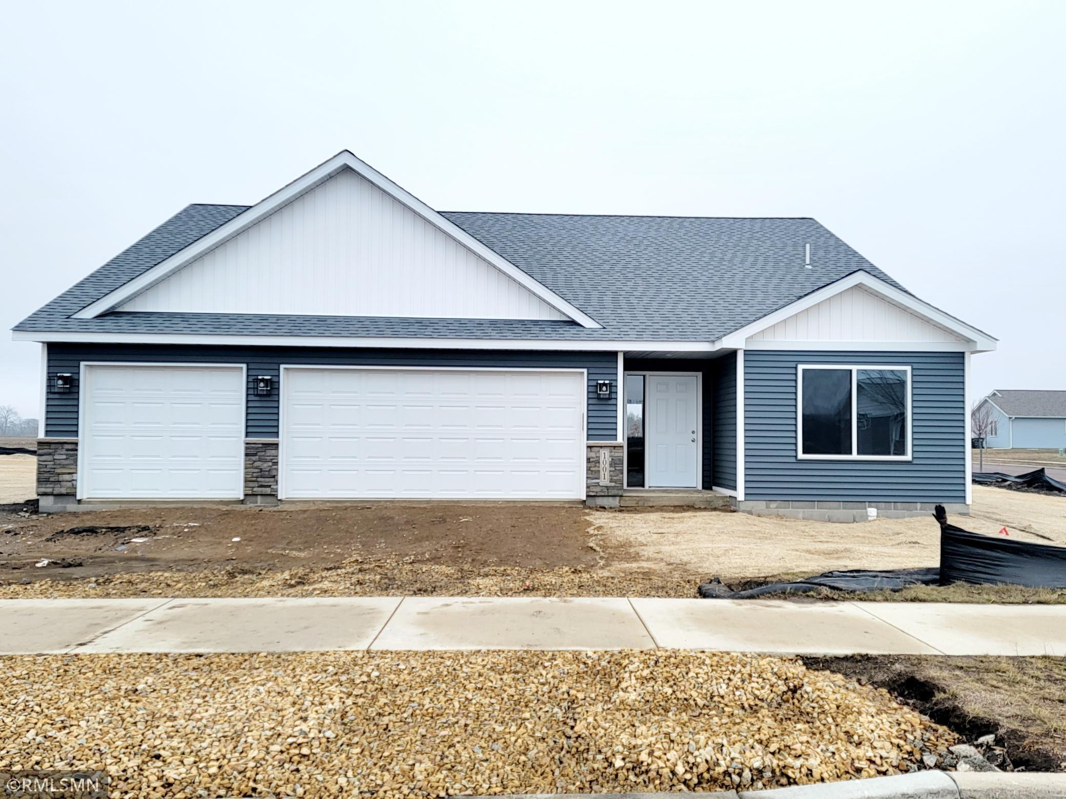 2009 Essler Drive Saint Peter MN 56082
