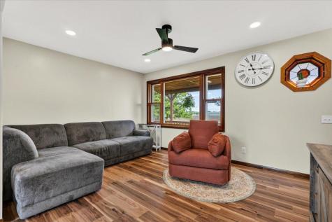 50105 75th Avenue Kenyon MN 55946