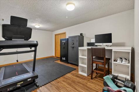 50105 75th Avenue Kenyon MN 55946