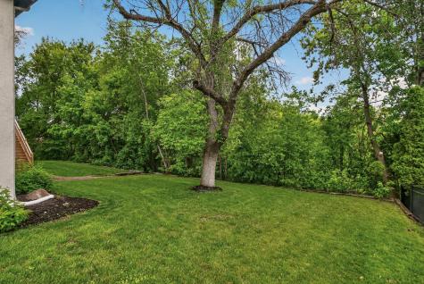 4450 Norwood Lane N Plymouth MN 55442