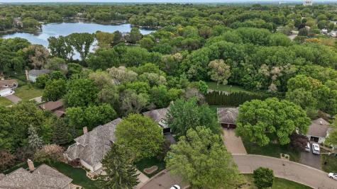 4450 Norwood Lane N Plymouth MN 55442