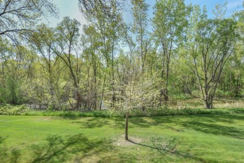 910 94th Avenue NE Blaine MN 55434