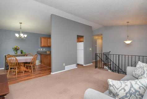 910 94th Avenue NE Blaine MN 55434