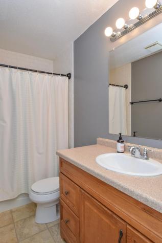 910 94th Avenue NE Blaine MN 55434