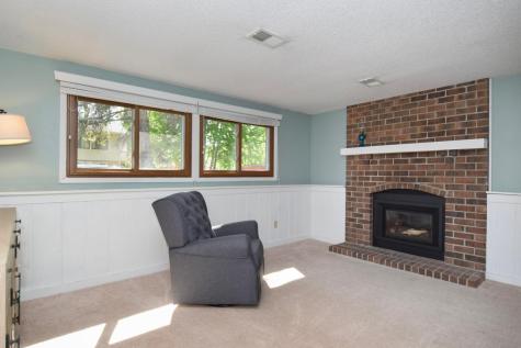 910 94th Avenue NE Blaine MN 55434