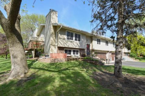 910 94th Avenue NE Blaine MN 55434