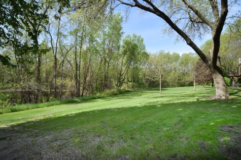 910 94th Avenue NE Blaine MN 55434