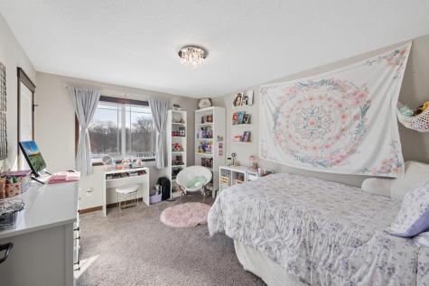 31346 Naples Street NE Cambridge MN 55008