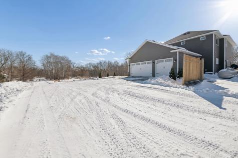 31346 Naples Street NE Cambridge MN 55008