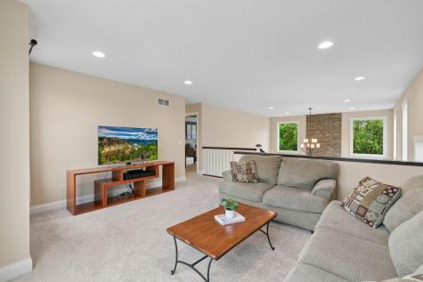 1202 Rosemary Lane Chaska MN 55318