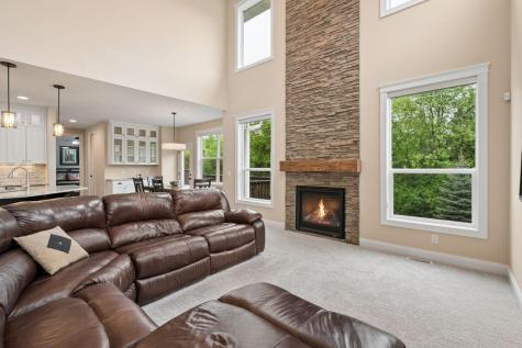 1202 Rosemary Lane Chaska MN 55318