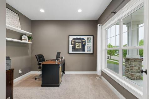 1202 Rosemary Lane Chaska MN 55318
