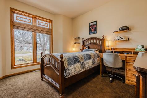 2804 32nd Street S Fargo ND 58103