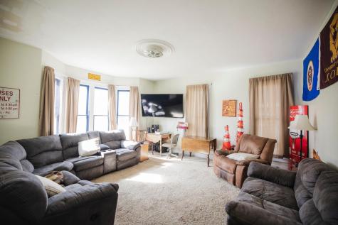 107 E 4th Street Morris MN 56267