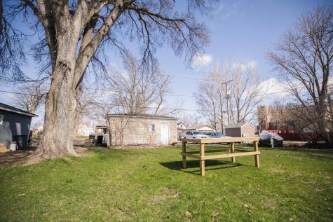 107 E 4th Street Morris MN 56267