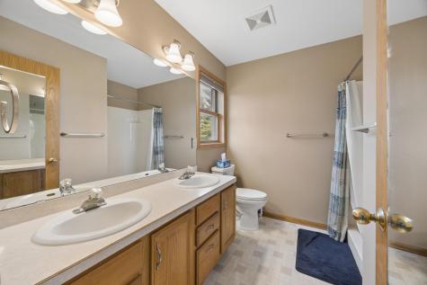5335 Barry Lane White Bear Lake MN 55110