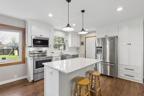 320 4th Street NE Mayer MN 55360