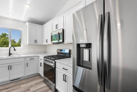 593 Sienna Drive Watertown MN 55388