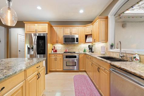2203 7th Avenue NW Austin MN 55912