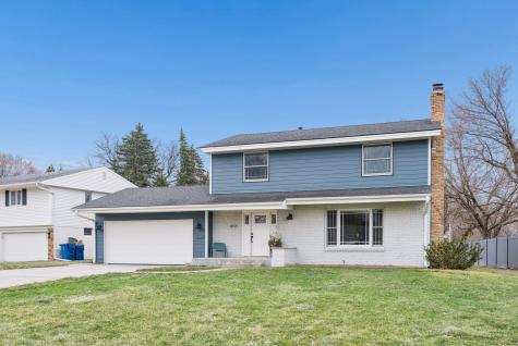 4921 Trillium Lane Edina MN 55435