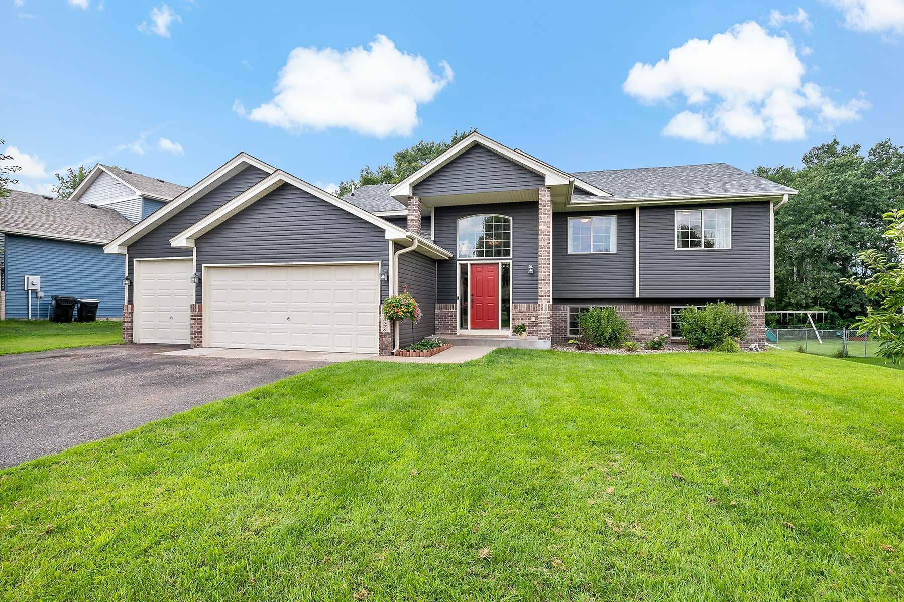15578 Vale Street NW Andover MN 55304