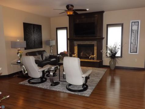 2006 Woodland Drive Wahpeton ND 58075