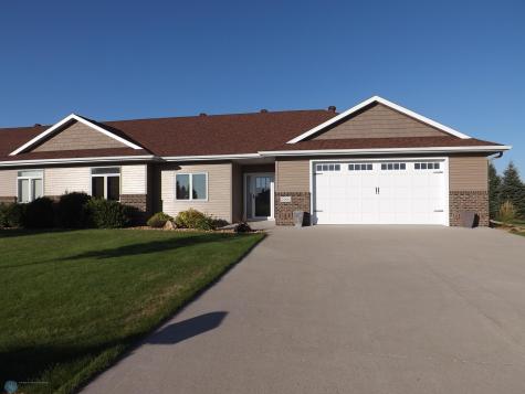 2006 Woodland Drive Wahpeton ND 58075