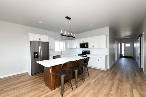 6808 Deer Creek Loop Horace ND 58047