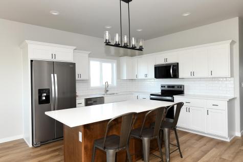 6808 Deer Creek Loop Horace ND 58047