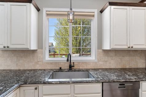924 Ivy Hills Road Belle Plaine MN 56011