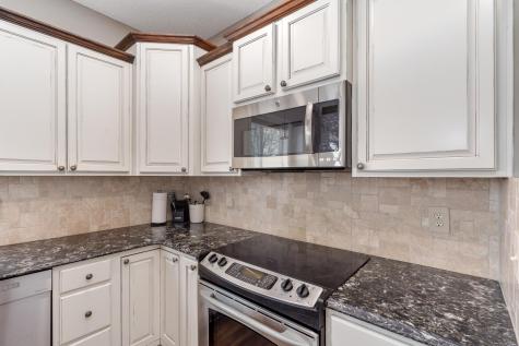 924 Ivy Hills Road Belle Plaine MN 56011
