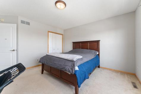 924 Ivy Hills Road Belle Plaine MN 56011