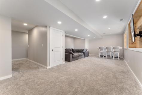 924 Ivy Hills Road Belle Plaine MN 56011