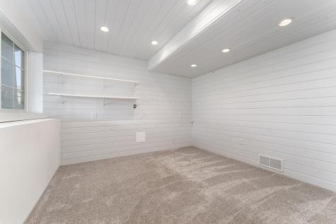 924 Ivy Hills Road Belle Plaine MN 56011