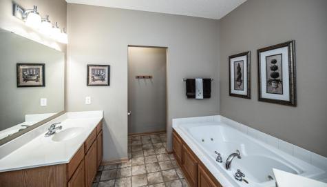 20600 Cypress Drive Farmington MN 55024