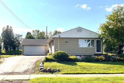 20 Field Road Silver Bay MN 55614