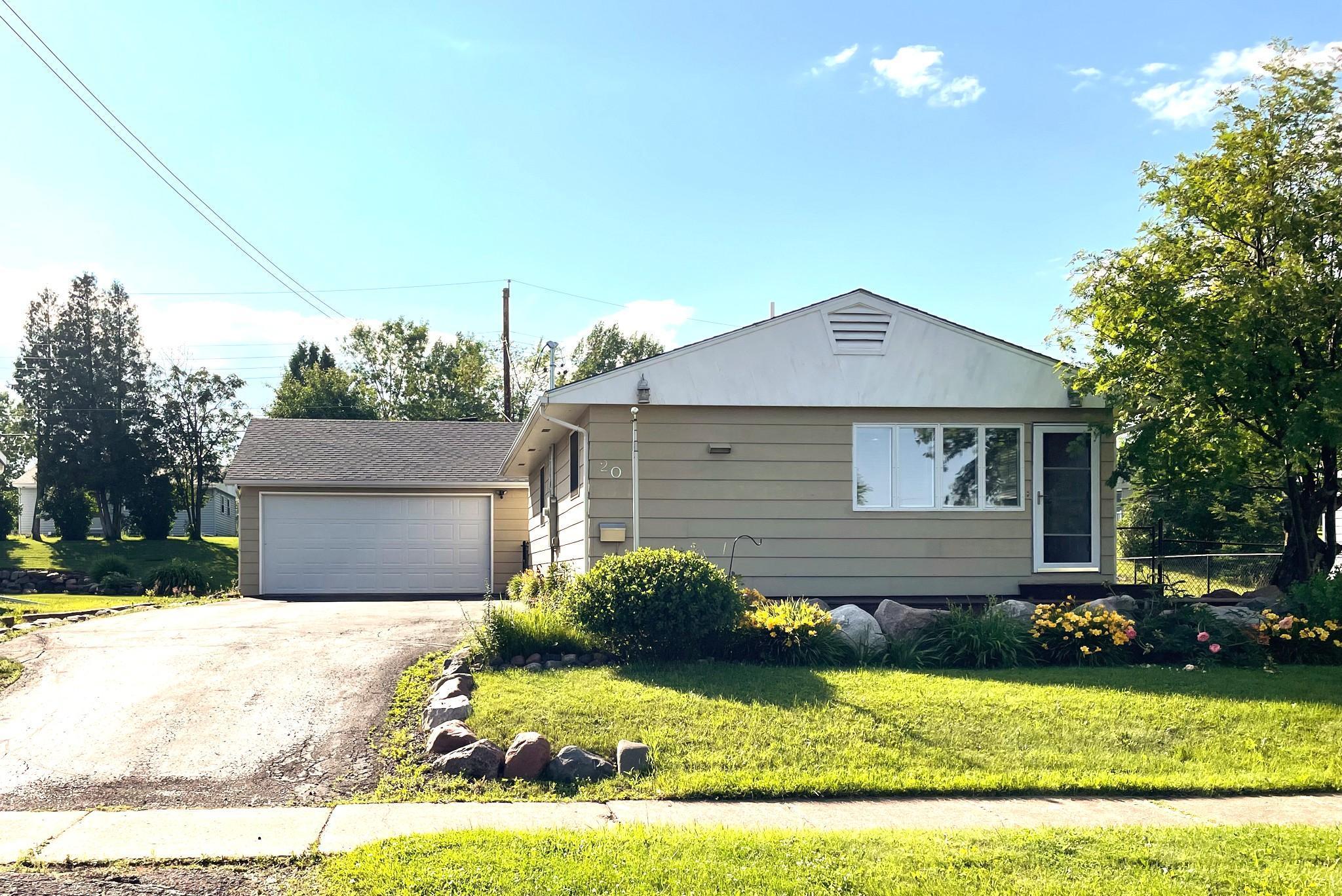 20 Field Road Silver Bay MN 55614