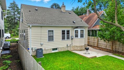 865 19th Avenue SE Minneapolis MN 55414