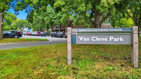 865 19th Avenue SE Minneapolis MN 55414