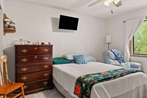 16 E 13th Street Waconia MN 55387