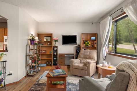 16 E 13th Street Waconia MN 55387