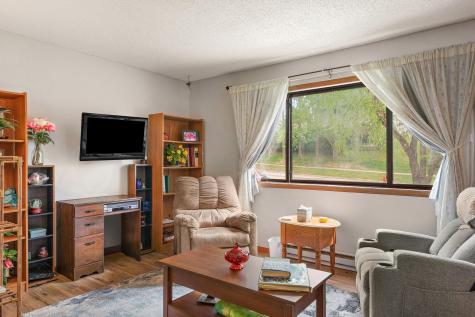 16 E 13th Street Waconia MN 55387
