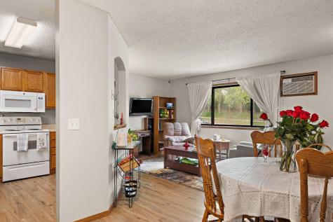16 E 13th Street Waconia MN 55387