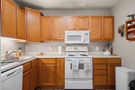 16 E 13th Street Waconia MN 55387