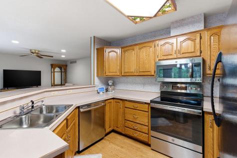 2112 Parkwood Hills Drive NE Rochester MN 55906