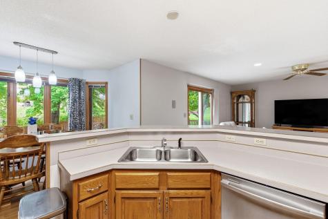 2112 Parkwood Hills Drive NE Rochester MN 55906