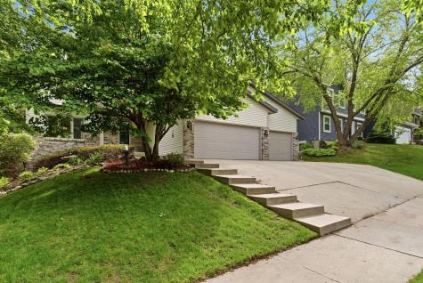 2112 Parkwood Hills Drive NE Rochester MN 55906