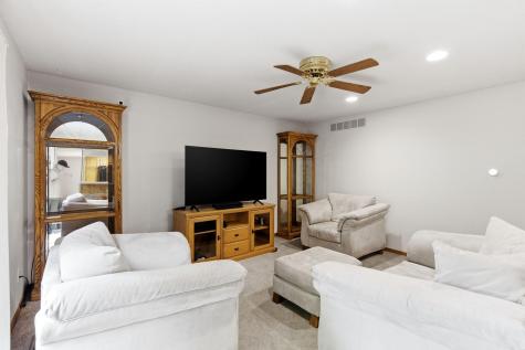 2112 Parkwood Hills Drive NE Rochester MN 55906