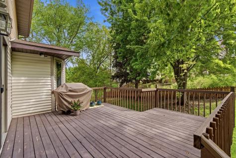 2112 Parkwood Hills Drive NE Rochester MN 55906